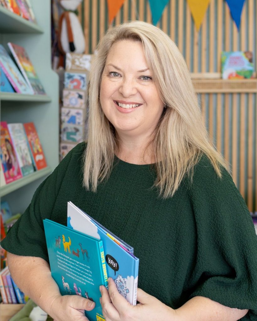 Dr Lara Cain Gray